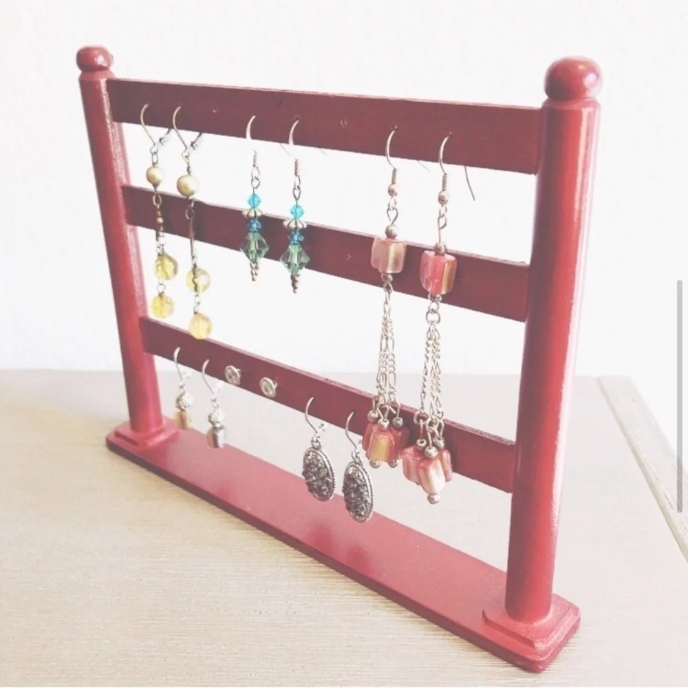 Set of 6 pairs of earrings / accent jewelry